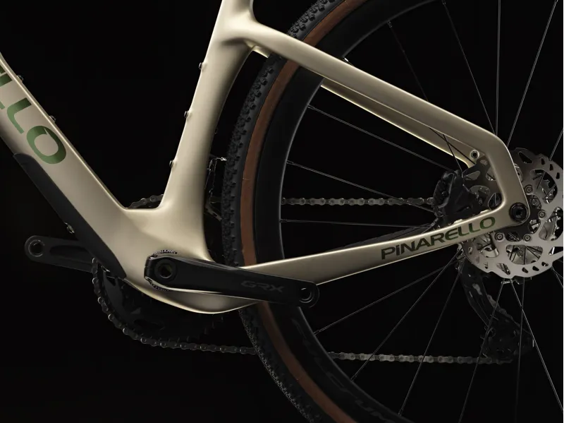 Pinarello Grevil F1 : Shimano GRX610 2x11 : Atlai Dust-5