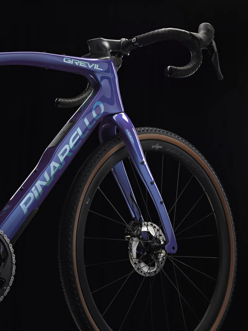Pinarello Grevil F3 : SRAM Apex AXS 1x12 : Patagonia Frost-3
