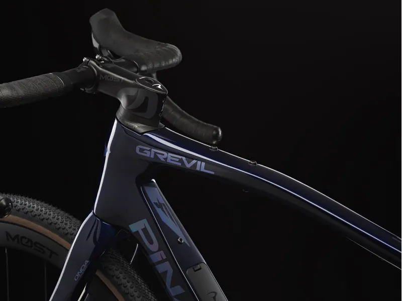 Pinarello Grevil F5 : SRAM Rival AXS 1x13 XPLR : Lapland Sky-8