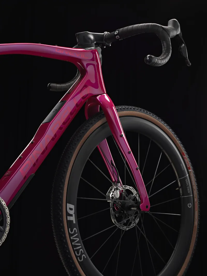 Pinarello Grevil F9 : SRAM Red AXS 1x13 XPLR : Lunar Bloom-3