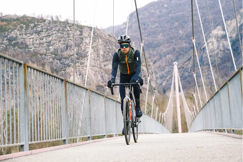 Q36.5 Mens Adventure Insulation Vest : BLACK-5