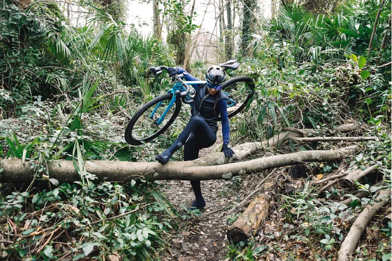 Q365 WOMENS Adventure Insulation Vest : OLIVE GREEN-8