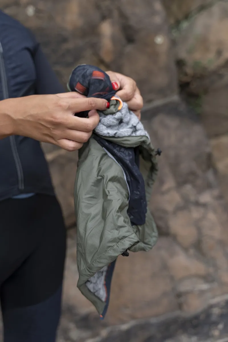 Q36.5 WOMENS Adventure Insulation Vest : BLACK-5