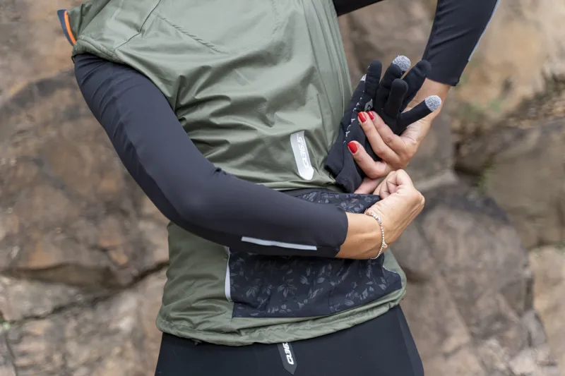 Q365 WOMENS Adventure Insulation Vest : OLIVE GREEN-2