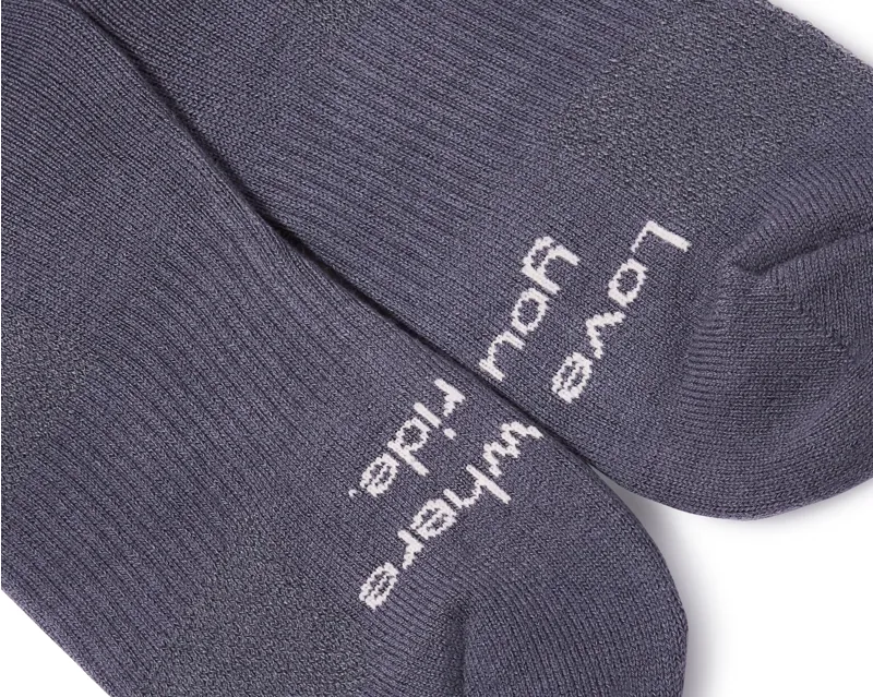 QUOC All-Road Socks : CHARCOAL-2