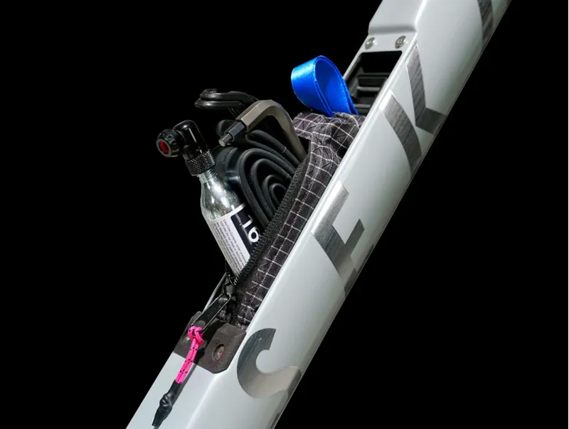 2027 SEKA ExAero GR RDC : Frameset in Mariana Blue-5