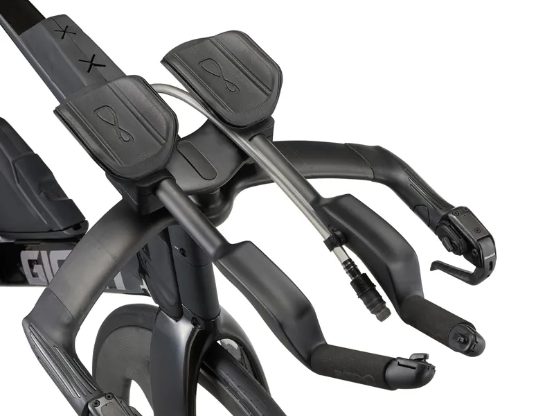 2025 Giant Trinity Advanced SL 0 TT and Triatlhon Bike: Prismatic Haze-9