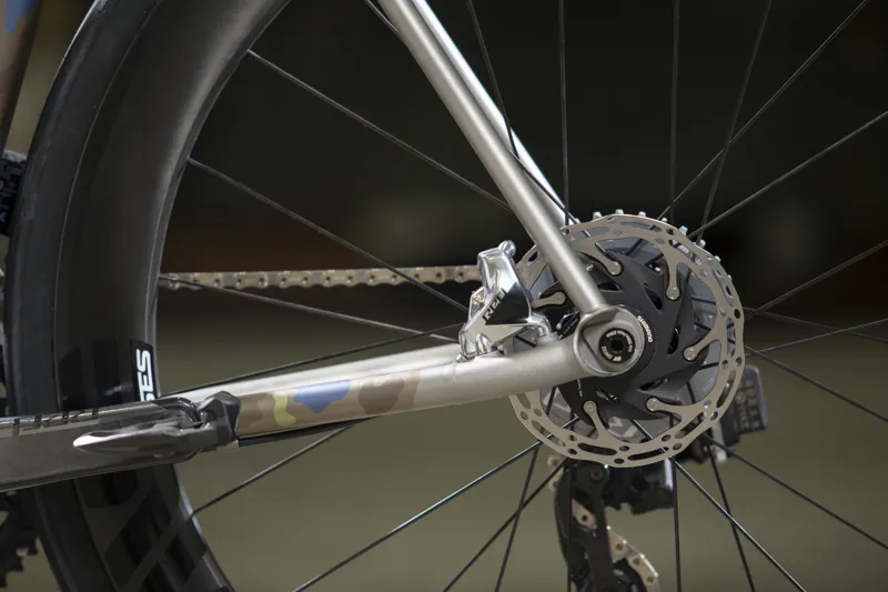 Moots Vamoots RCS Titanium Disc Frame and Kit : Di2 : Brushed Ti-9