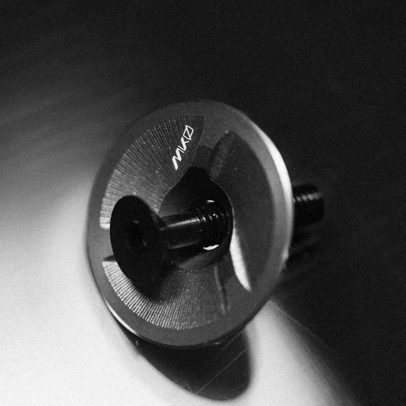 Wolf Tooth MKØ Ultralight Low Profile Stem Cap in Stealth Grey-2