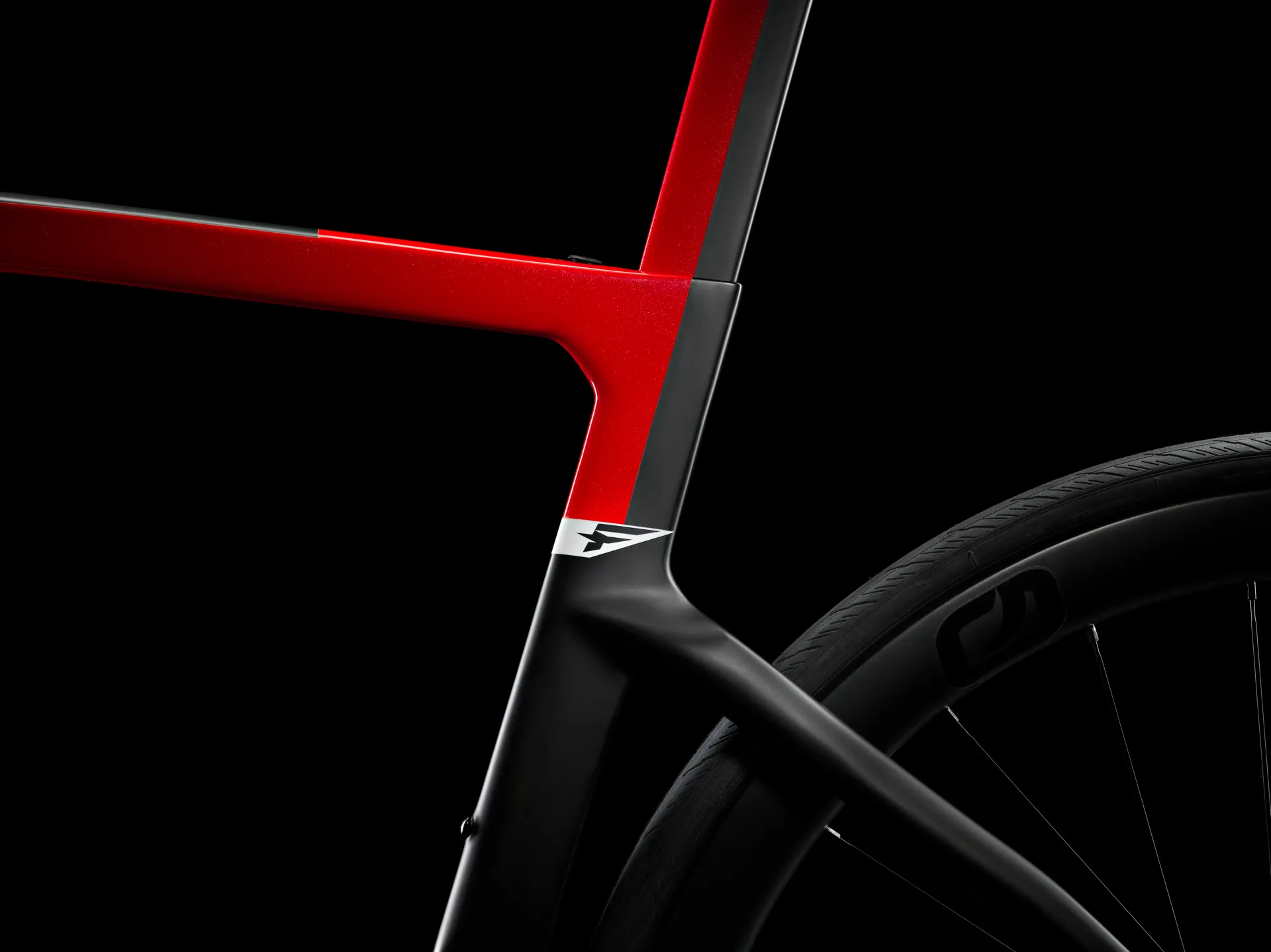 Pinarello F7 Road Bike with Ultegra Di2 ULTRAFAST C40 : RAZOR RED