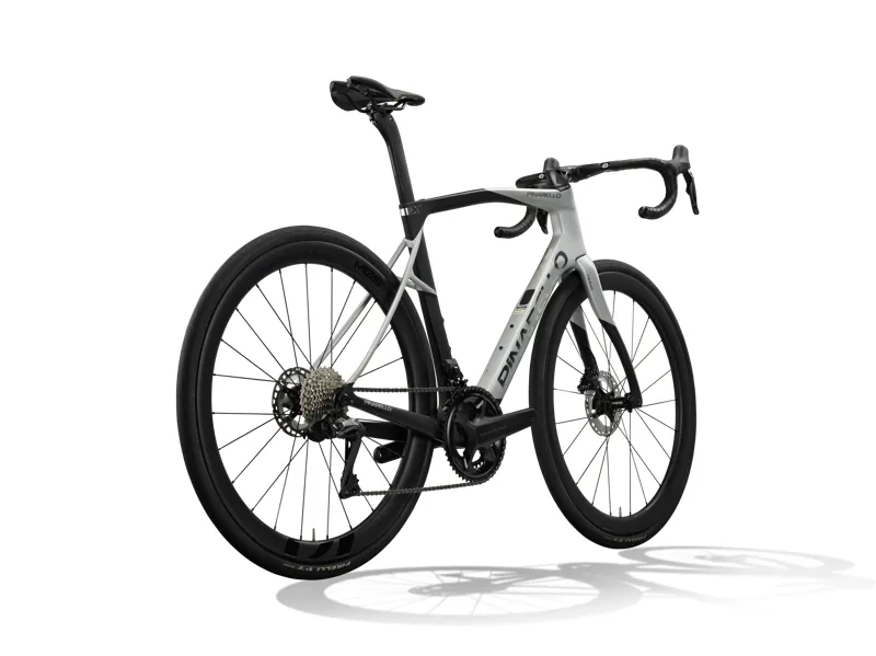 Pinarello X7 : Shimano ULTEGRA Di2 and MOST Carbon UF45: SATURN SILVER-1