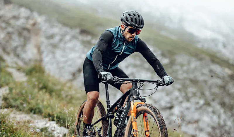 Q36.5 Mens Adventure Insulation Vest : NAVY BLUE-3