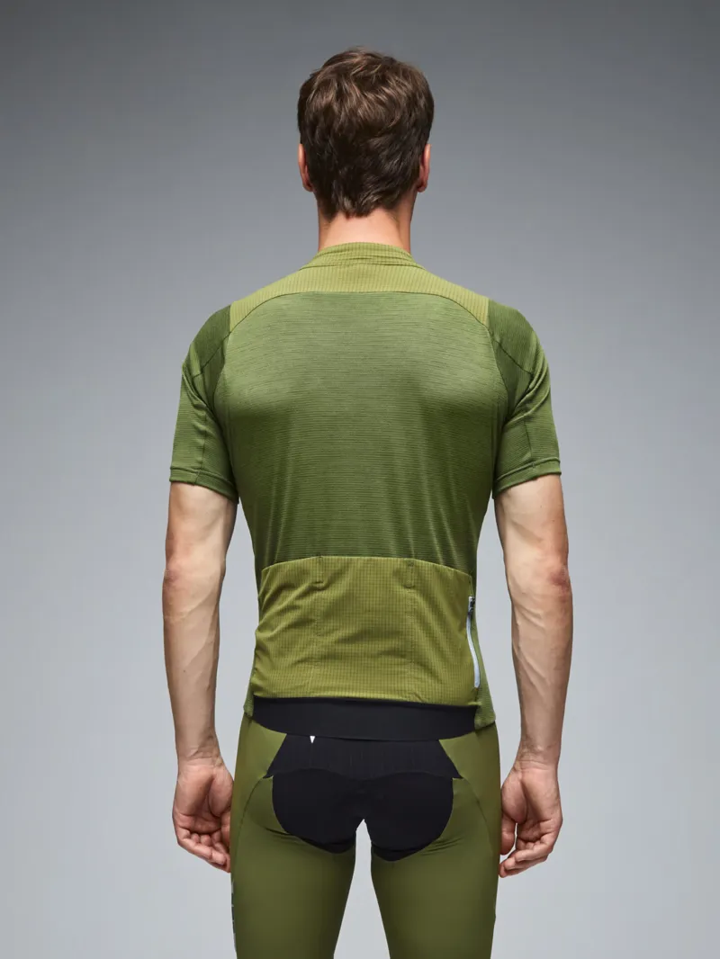 Q36.5 ADVENTURE Tech Merino Jersey : DRAB GREEN-3