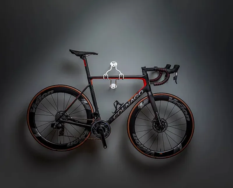 Cactus Tongue AIR-ROADIE Wall Mounted Bike Hanger : White-3