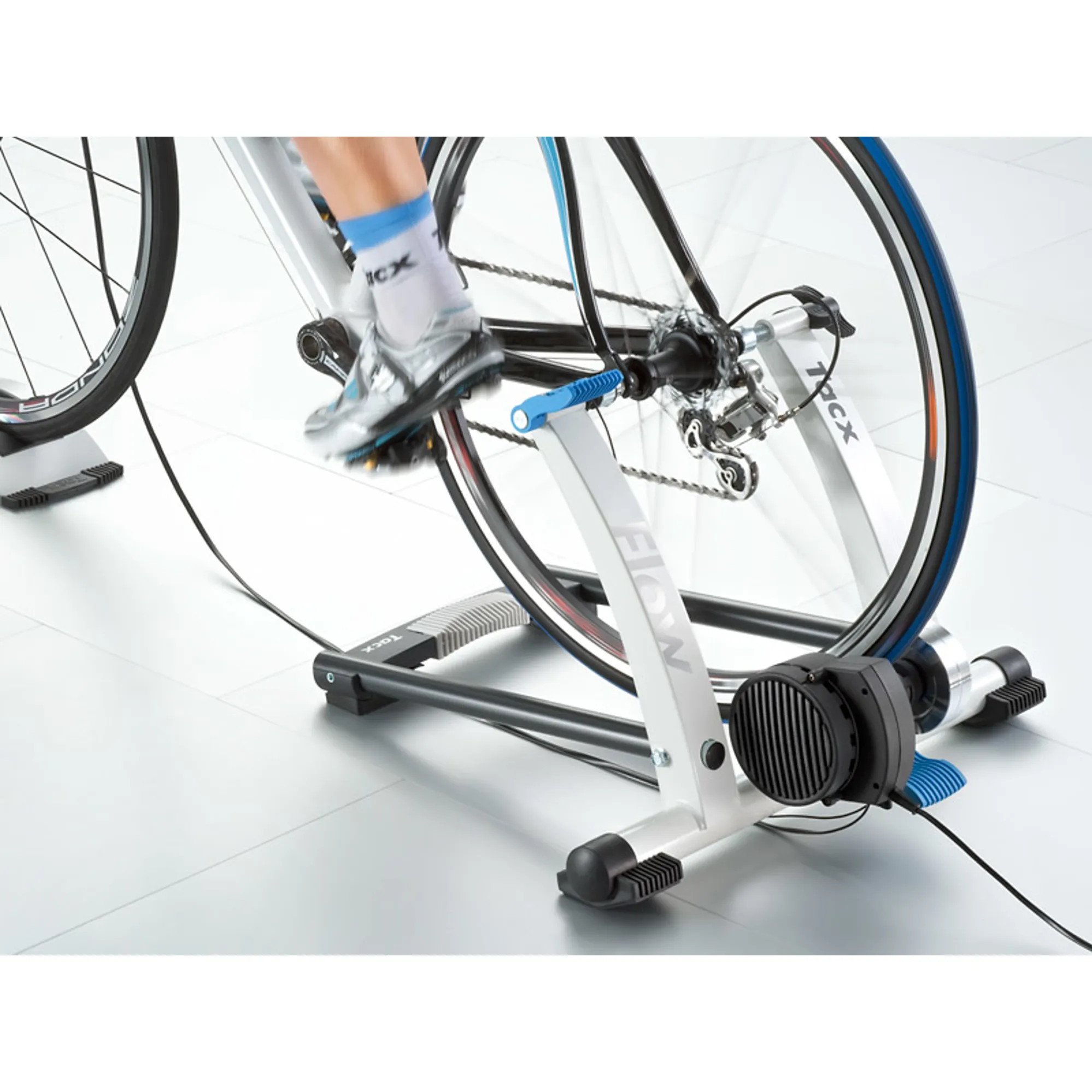 Tacx Interactive Smart Trainer Indoor Bike Flow Smart Bike Trainer