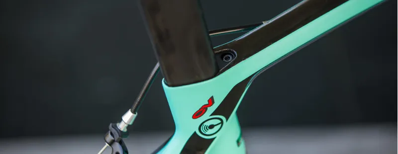 2017 Bianchi Oltre XR4 CV : Ultegra Di2 : Celeste/Black-8