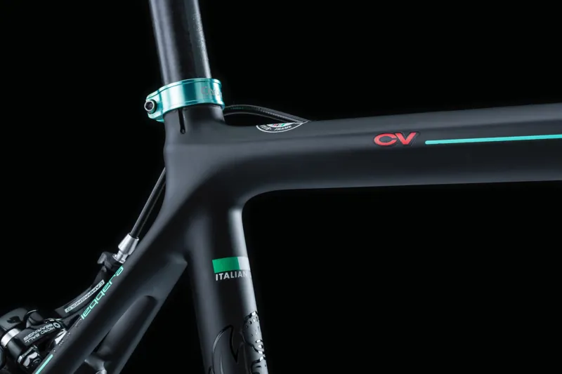 Bianchi Specialissima CV Carbon Road Bike FRAME in Black / Celeste 1E-4