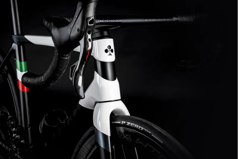 Colnago C68 R Disc Carbon Road Bike Shimano Di2 12 Speed HRWH : White-4