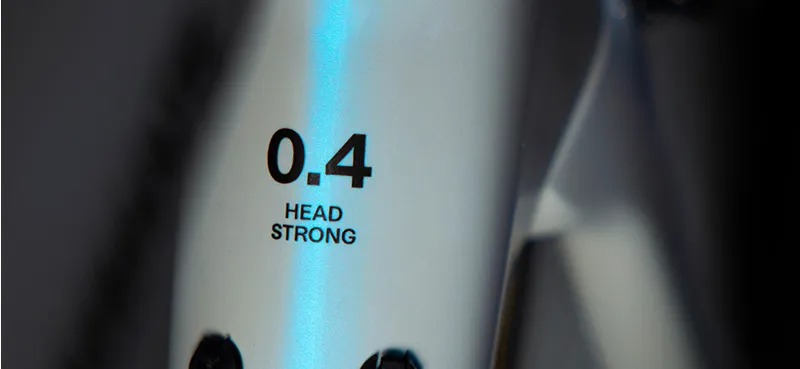 2021 Basso DIAMANTE DISC Carbon Road Bike with CHORUS 12 in Opal White-7