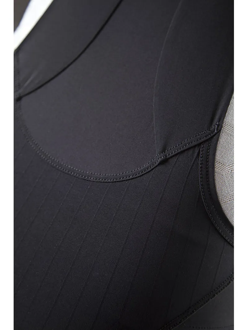 Q36.5 Salopette L1 Essential : L1 Essential Bib short : Black-5