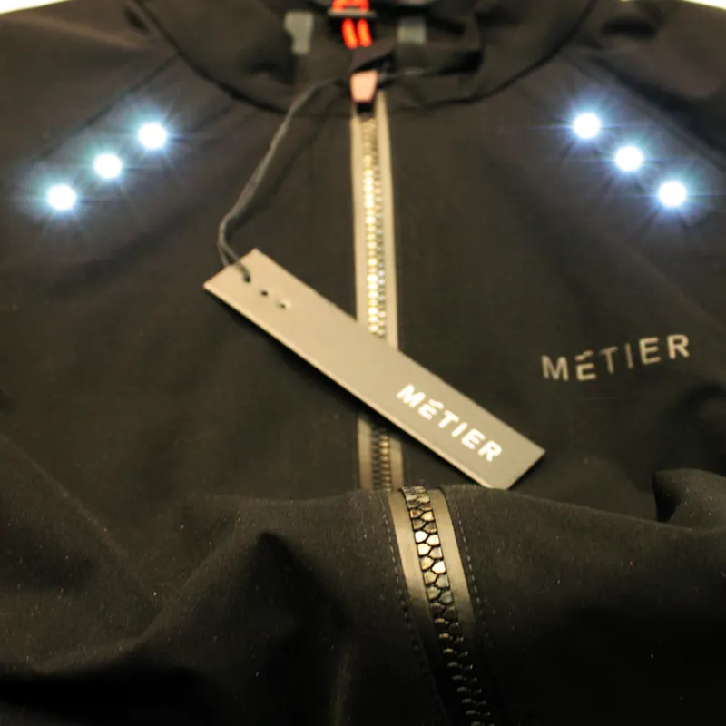 Metier Beacon Womens Cycling Jacket : Black-9