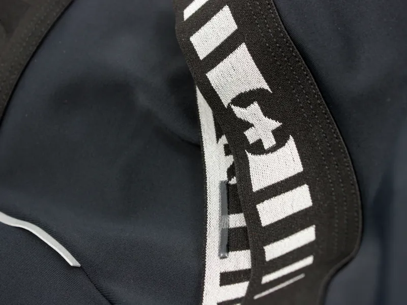 Assos tK.607 3/4 Bib Knicker-4