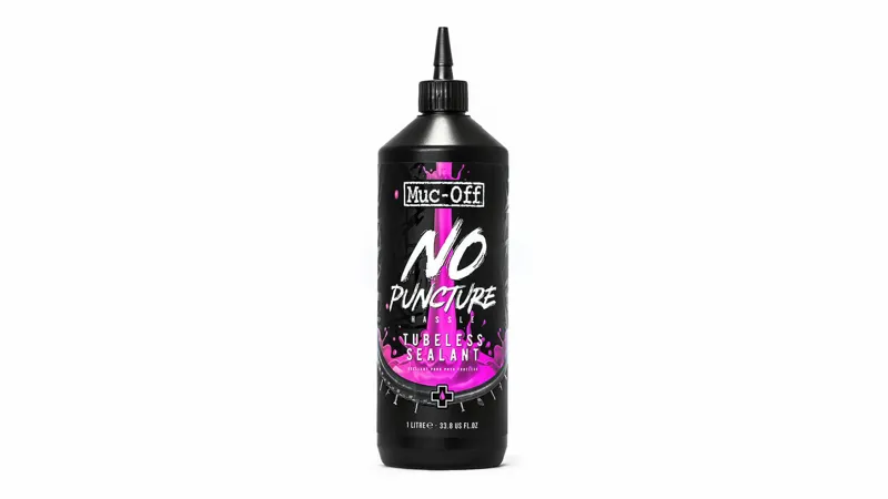 Muc-Off No Puncture Hassle Kit : Tubeless Tyre Sealant : 1 Litre