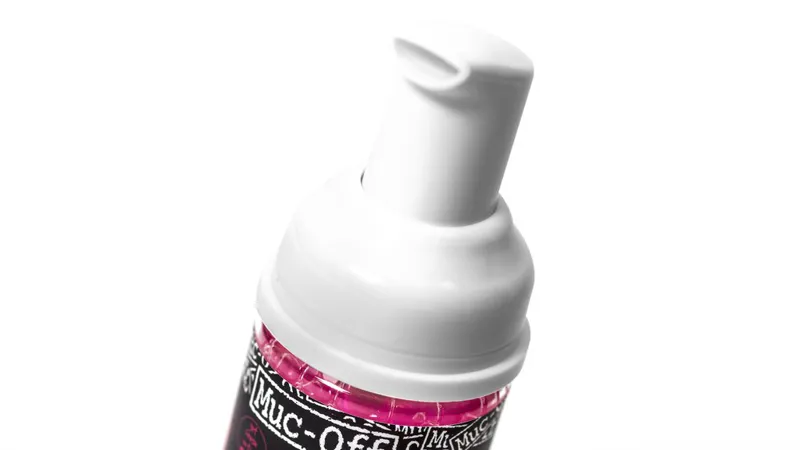 Muc-Off Athlete Performance : Dry Shower 100ml-2