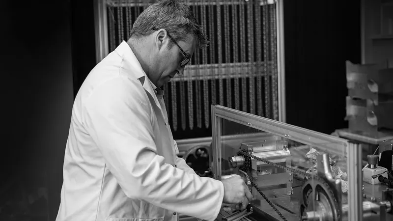 Muc-Off NTC : Performance Nanotube Chain : SHIMANO-4