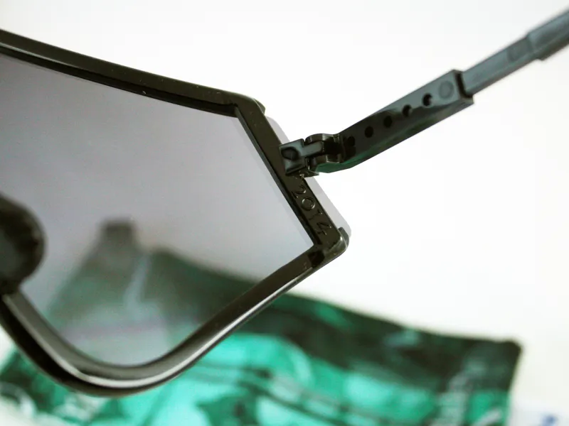 Oakley Special Edition Heritage EYESHADE: Black with Grey-2