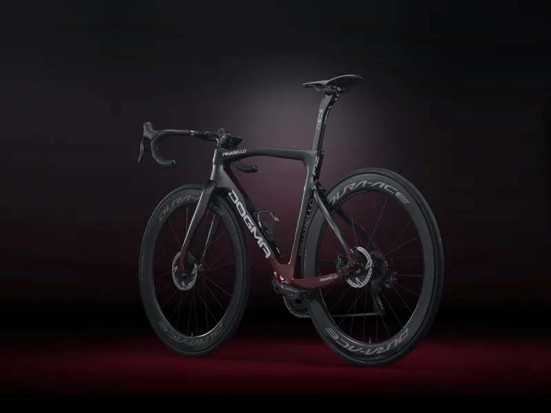 Pinarello Dogma F12 DISC Road Frameset in Black/Red : 15 : Team INEOS-1