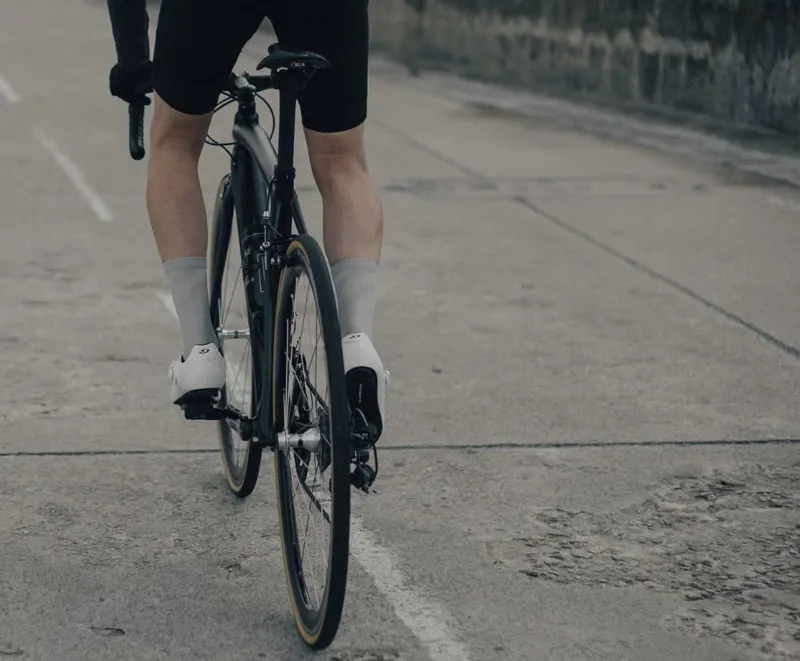 SAYGRRR F913 Cycling Socks : FLANDERS : Grey-3