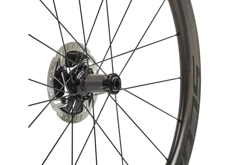 Scope Wheels : R4D Tubeless Ready Carbon DISC Brake Wheels: CAMPAGNOLO-10