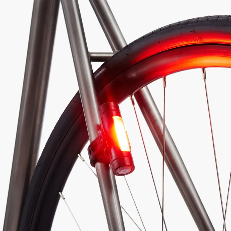 Fabric FLR 30 USB Rear Light : Black-3