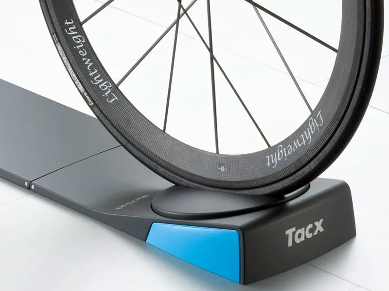 Tacx i-Genius Multiplayer VR (Includes Software)-3