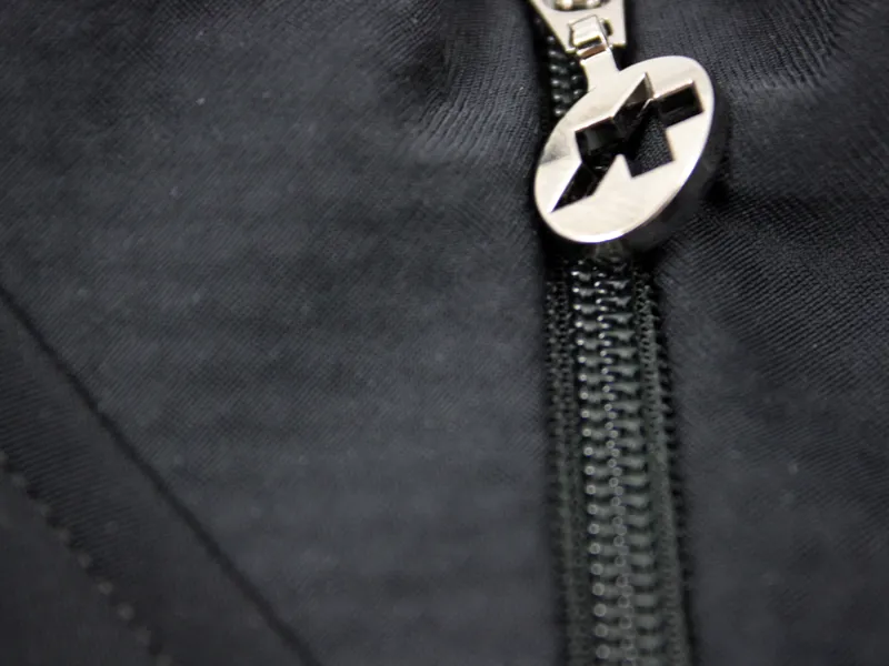 ASSOS、アソスij.tiburu.4 サイクルジャケット ASSOS、アソスij.tiburu.4 サイクルジャケット