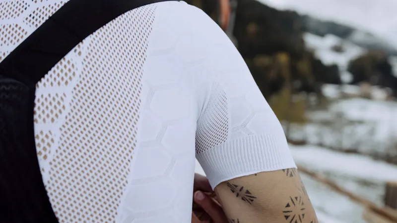 Q36.5 Base Layer 2 : Short Sleeve : WHITE-4