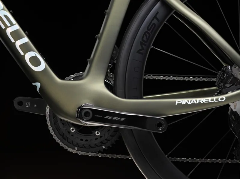 2026 Pinarello F5 105 Di2 + Ultrafast 45 Wheels : Etna Black-4
