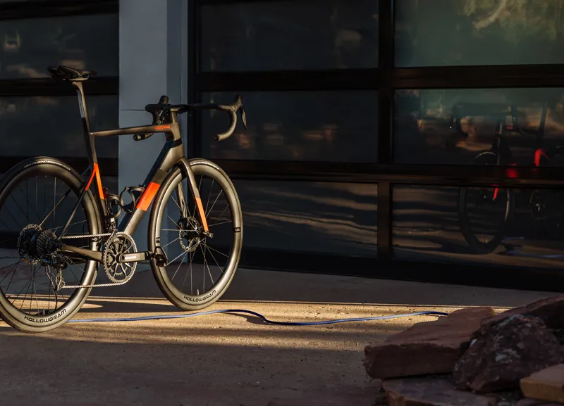 2021 Cannondale SuperSix Evo NEO 3 Electric Carbon Road Bike in Black