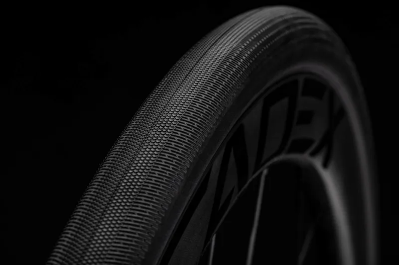 Cadex CLASSICS Tubeless Road Cycling Tyres : Black-1