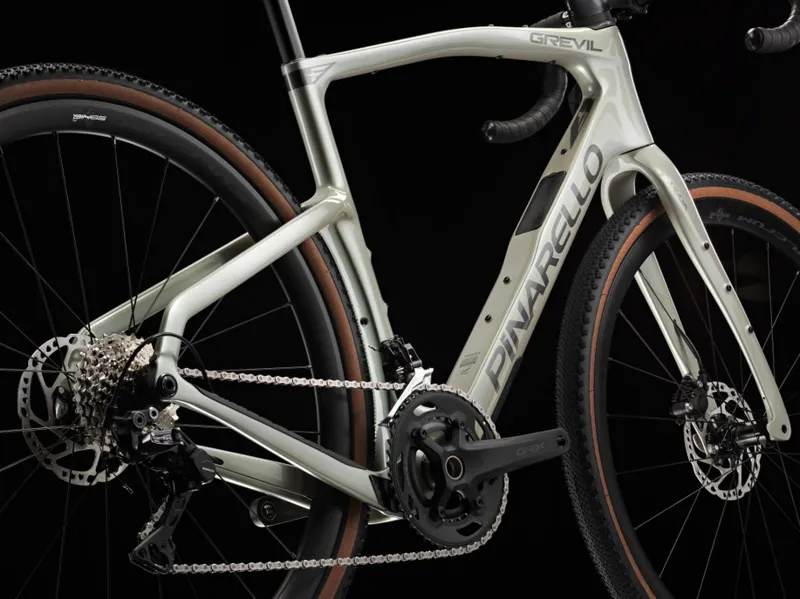 Pinarello Grevil F1 : Shimano GRX610 2x11 : Comet Silver-4