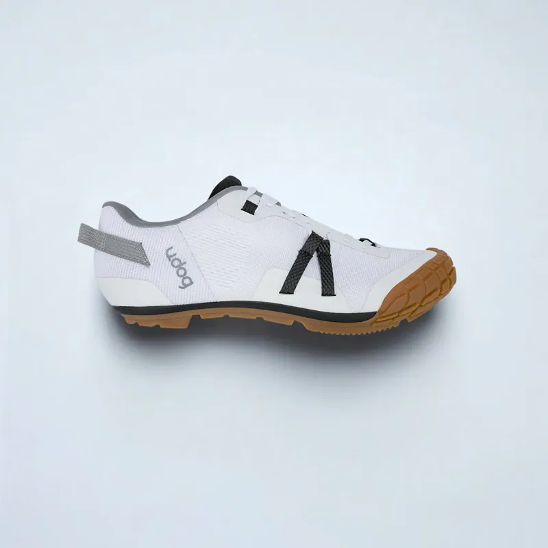 distanza-carbon-cloud-white-