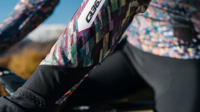 Q36.5 Gregarius Hybrid Long Sleeve Jersey : THERMOMAP-4