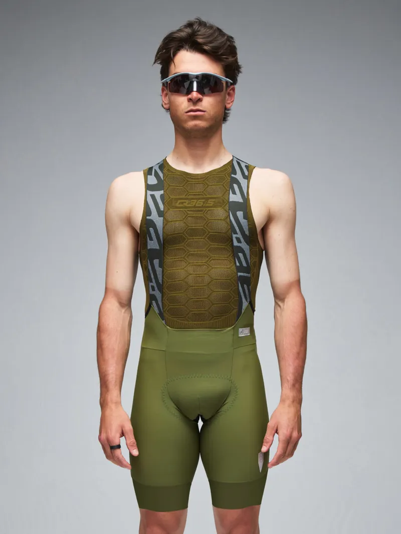 Q36.5 Gregarius PRO Bib Short : DRAB GREEN-1