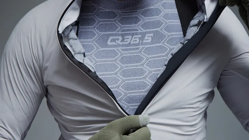 Q36.5 Gregarius Winter Jacket : ICE Grey-7