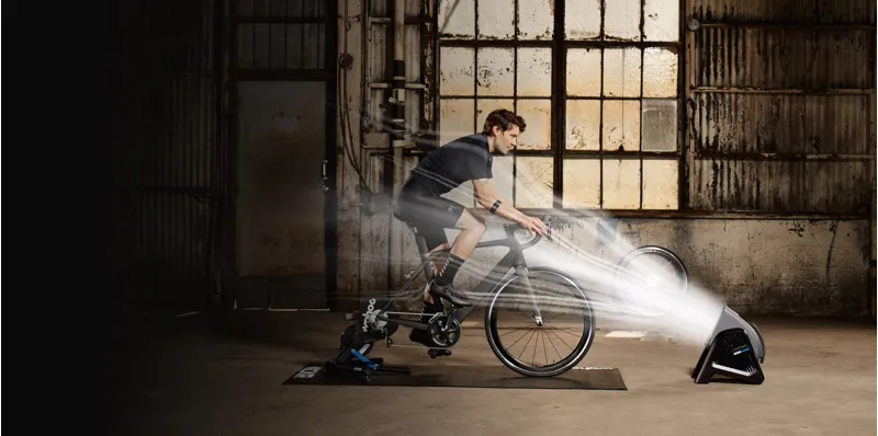 Wahoo Kickr HEADWIND Bluetooth Smart Fan for Indoor Training-5