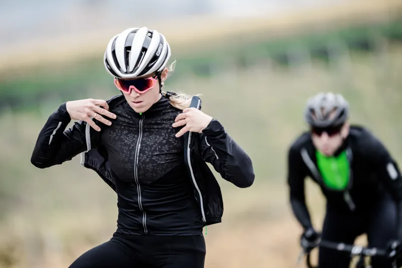 Q36.5 Womens Hybrid Air Long Sleeve Cycling Jersey : BLACK-2