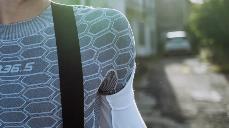 Q36.5 Base Layer 2 : Short Sleeve : ICE GREY-5