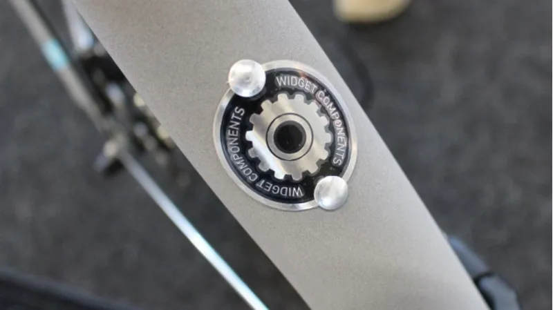 Widget Race Blade Clip-on Mudguards : Part Reflective-2