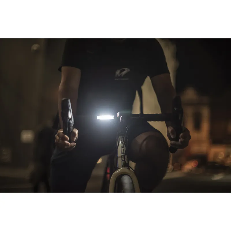 Knog PLUS : FRONT Light : Black-1